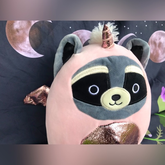 Squishmallows 8” Rocky The Raccoon Pink Costume with🦄 Unicorn Horn & Gold Wings - Picture 2 of 9
